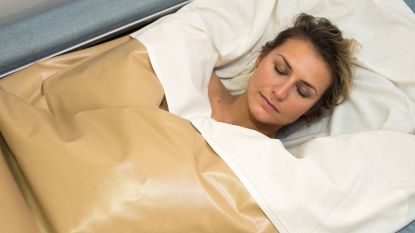 Bild von Algenpackung im Wasserbett